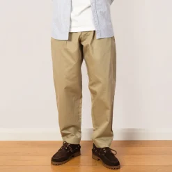 Trousers|Universal Works Pleated Track Pant - Stone Twill