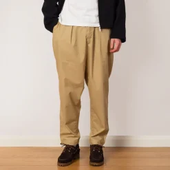 Trousers|Universal Works Recycled Poly Tech Pleated Track Pant - Sand