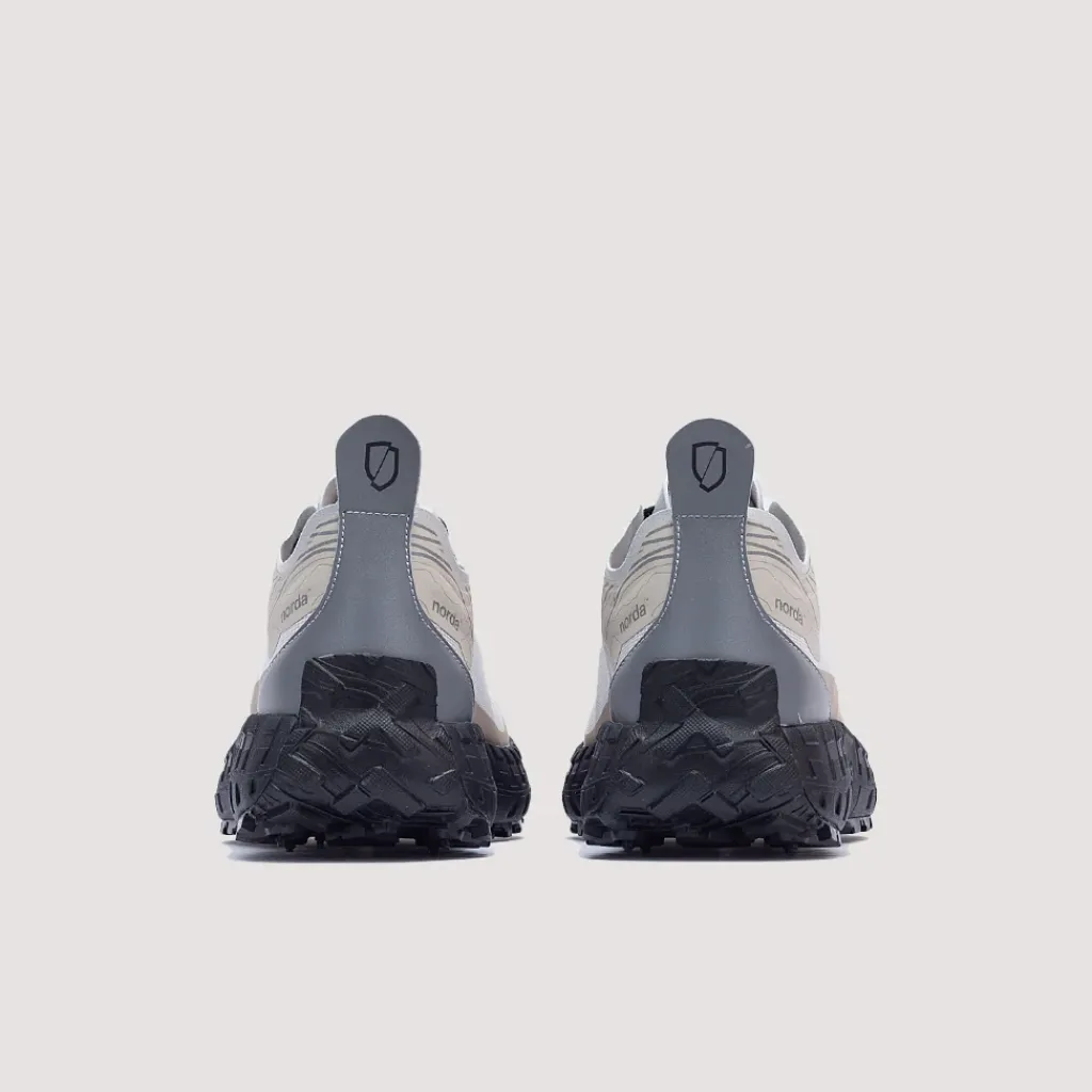 Footwear|Norda The 001 - Cinder