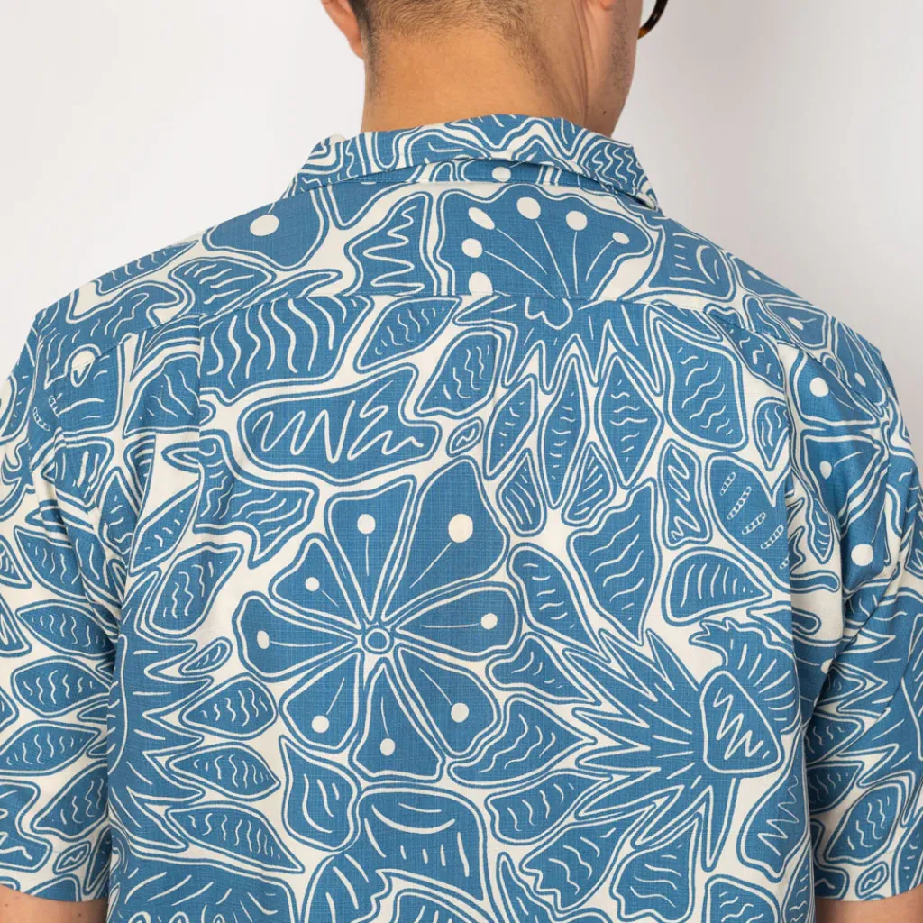 Shirts|Patagonia Tidal Threads Camp Shirt - Bees and Flowers Still Blue