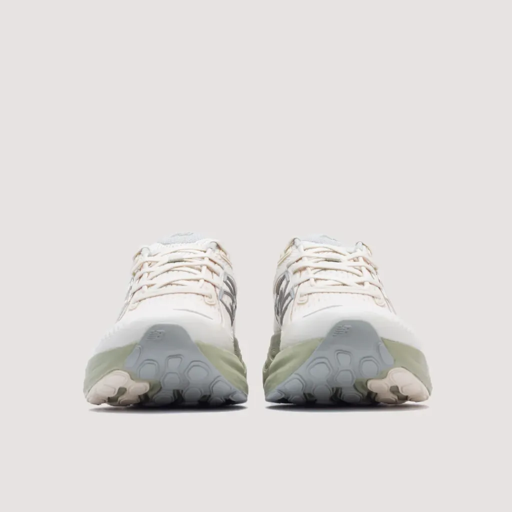 Footwear|New Balance UTRNWA - Linen/Olivine