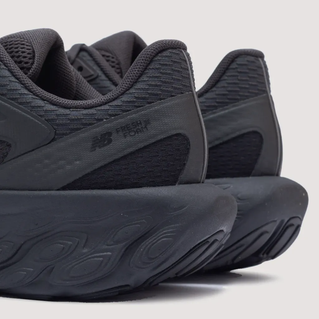 Footwear|New Balance UTRNWD - Black Cement/Black